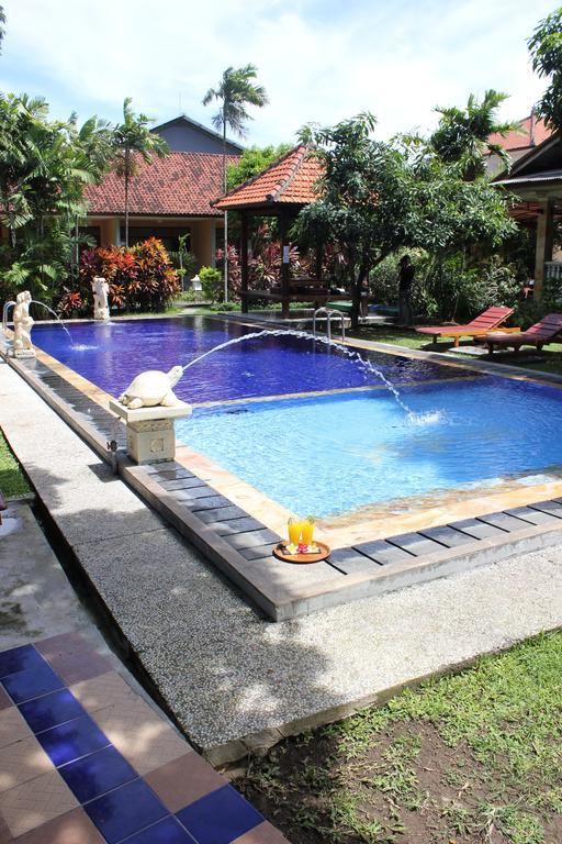 Hotel Puri Nusantara Кута Экстерьер фото