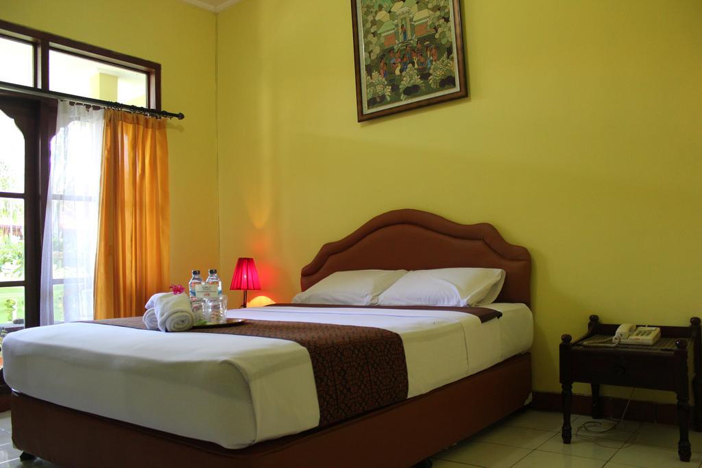 Hotel Puri Nusantara Кута Экстерьер фото