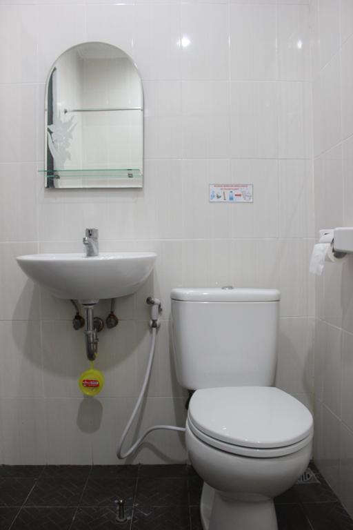 Hotel Puri Nusantara Кута Экстерьер фото
